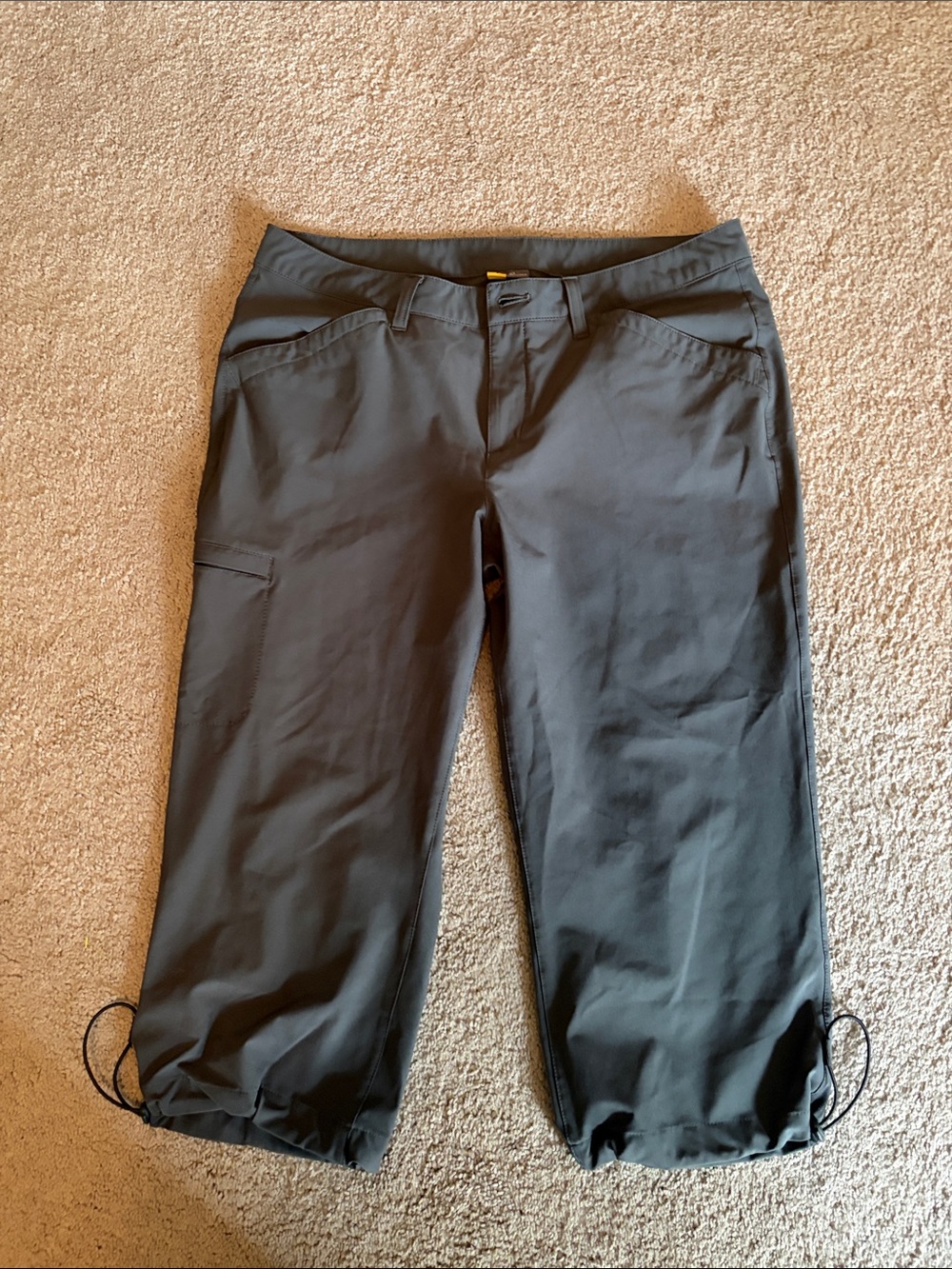 Eddie Bauer Dark Gray Drawstring Hem Crop Pants like new size 12